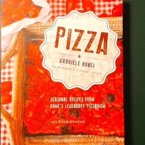 "PIZZA" WRITTEN BY GABRIELE BONCI HARD COVER BOOK